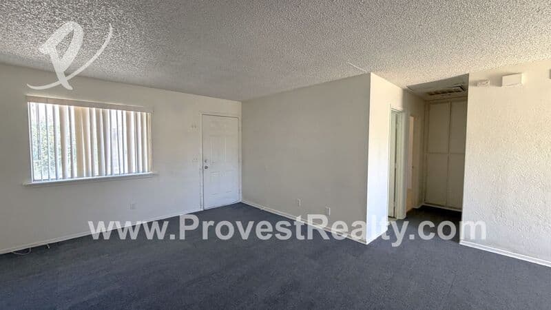 Apple Valley House: 20236 Pawhuska Rd