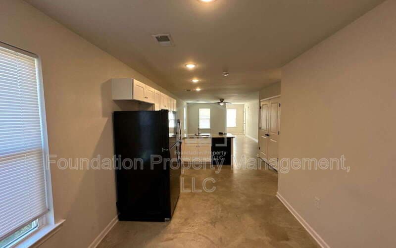 West Memphis House: 2510 SL Henry Street