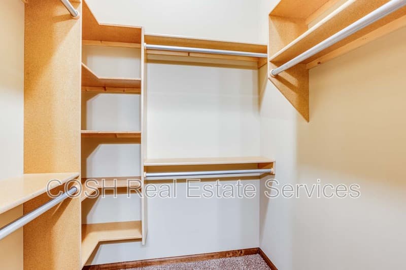 Colwich Condo: 406 North Colorado Avenue - F