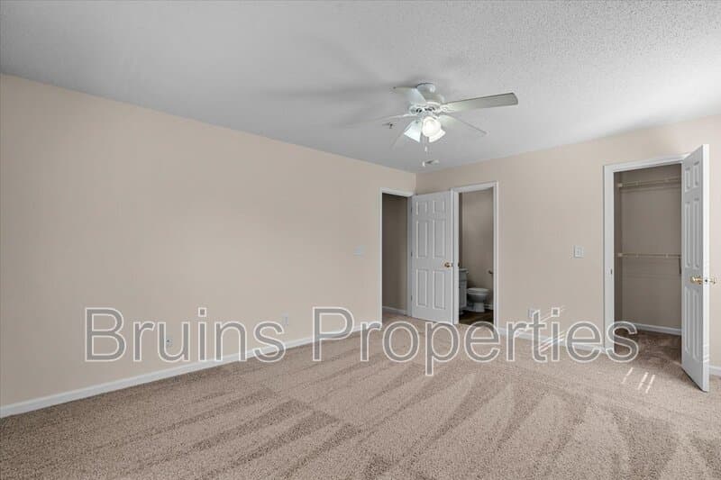 High Point House: 6117 Hedgecock Circle