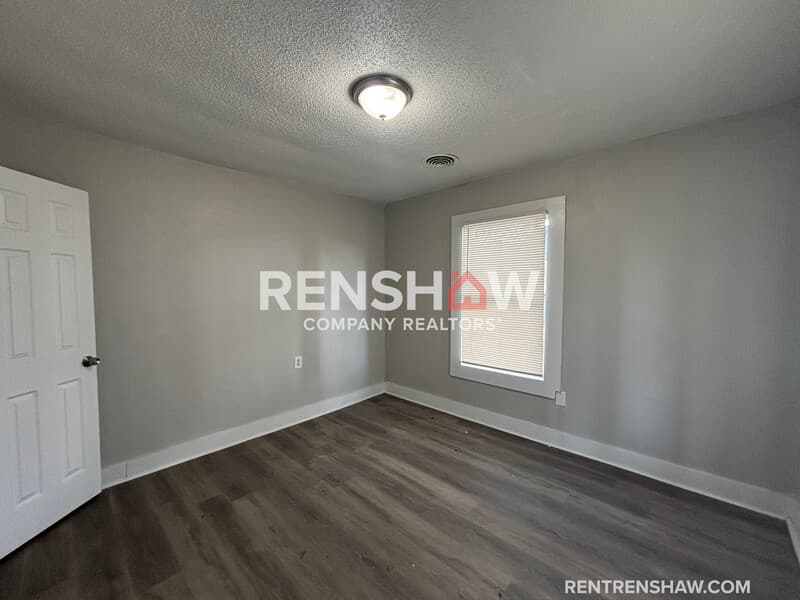 Memphis House: 3076 Harvester Ln E