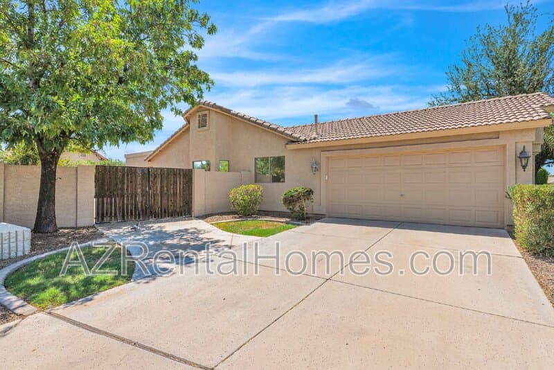 Chandler House: 4891 South Rosemary Drive
