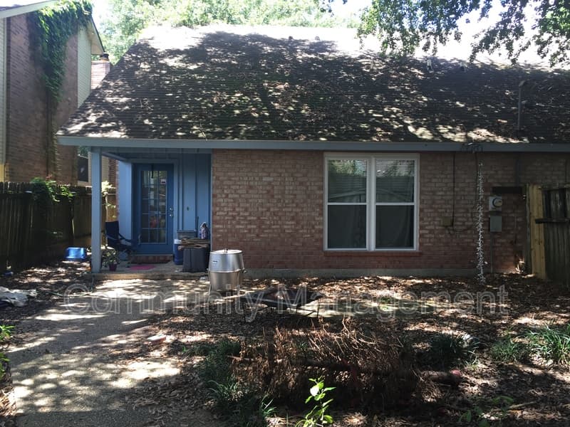 Baton Rouge Townhome: 1540 Sharlo Ave
