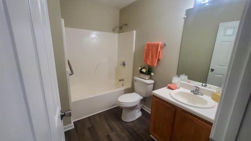 Madison Condo: 1114 B Micha Way