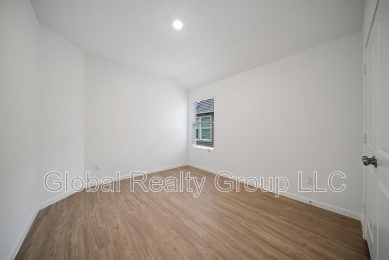 Seguin House: 9105 Navarro Vis