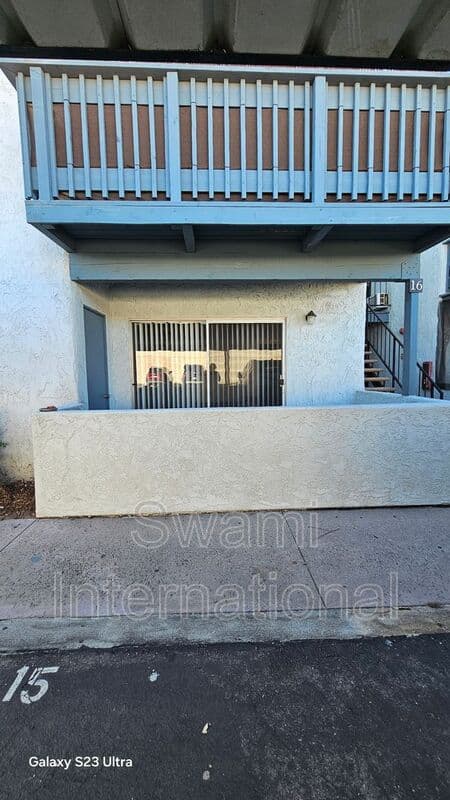 Bellflower Condo: 10030 Rosecrans Ave.