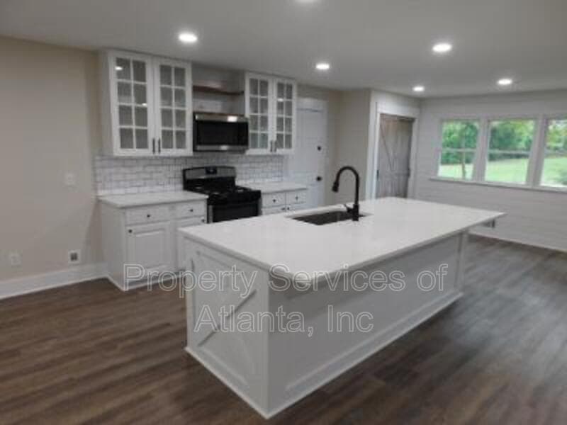 Marietta House: 2980 Prince Howard Dr