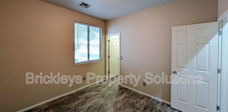 Chandler House: 1311 E Marlin Dr