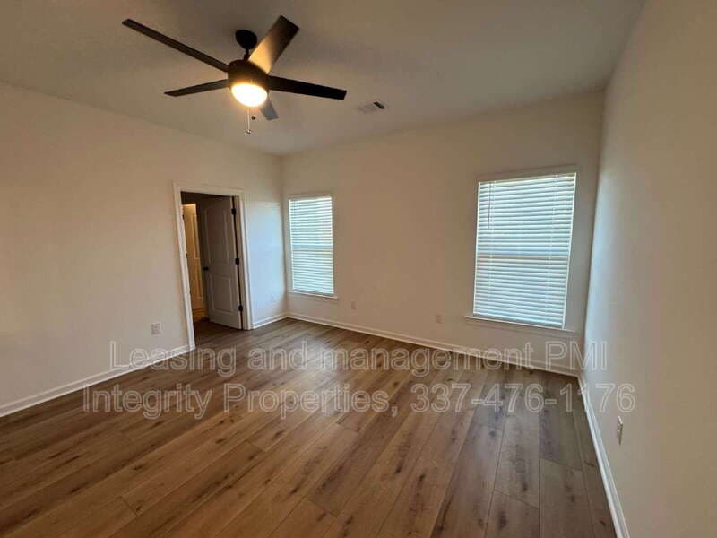 Youngsville House: 235 Tatum Lane