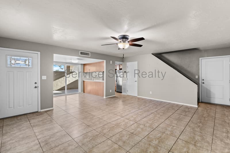 Phoenix House: 15411 N 2nd Pl