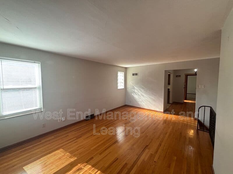 Saint Louis Condo: 5311 Jamieson Ave