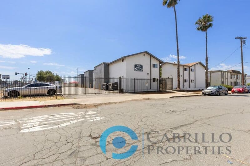 San Diego Condo: 8453 Carlisle Drive