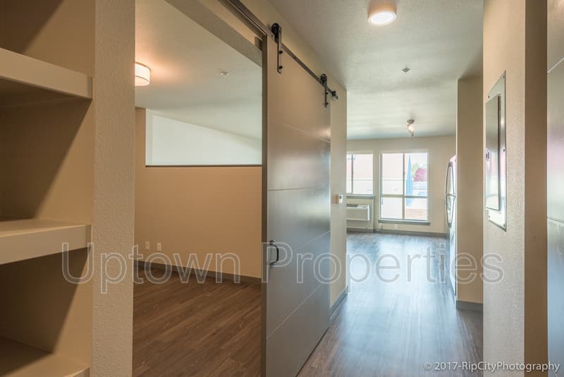 Portland House: 5885 SW Macadam Avenue