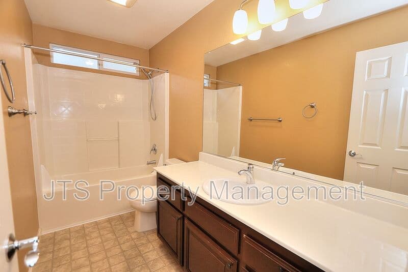 West Sacramento House: 4046 Martis Street