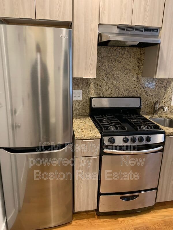 Chelsea Condo: 21 Fifth Street