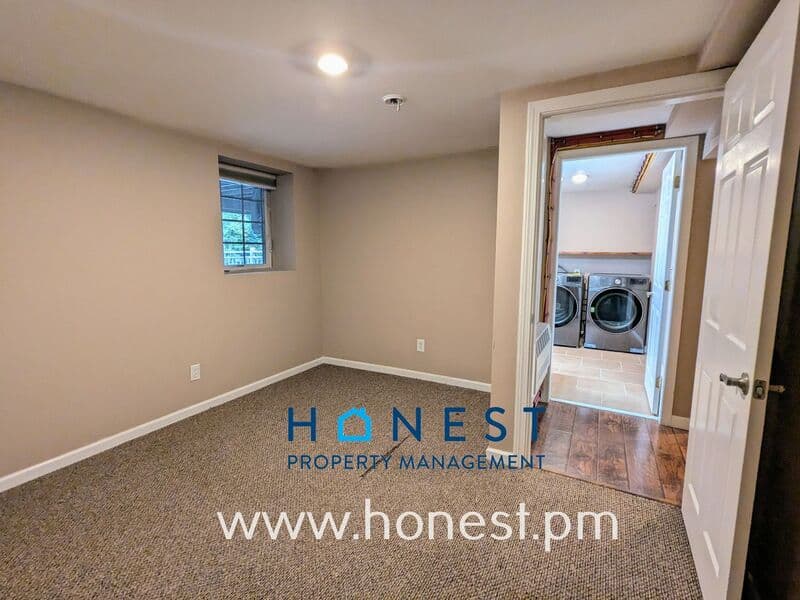 Winslow Condo: 235 South Pond Road