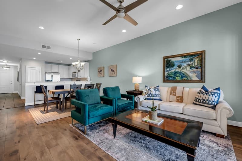 Horseshoe Bay Condo: 101 West Bank