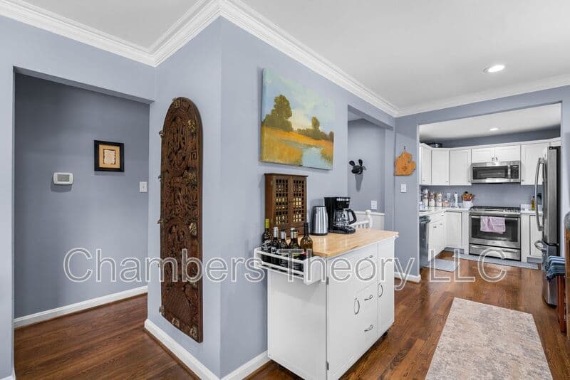 Silver Spring House: 3904 Lantern Dr