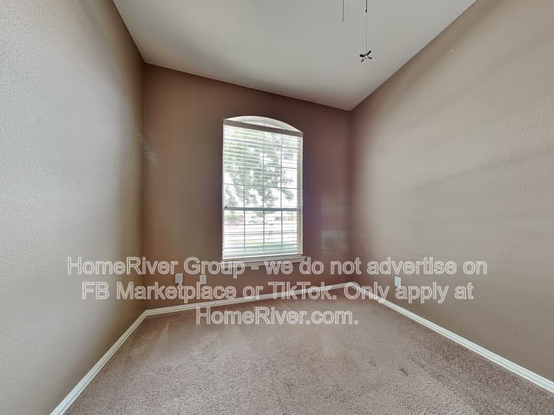 Celina House: 170 Doloris Ct
