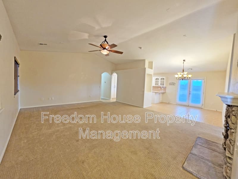 Pahrump House: 410 East Bellville Road