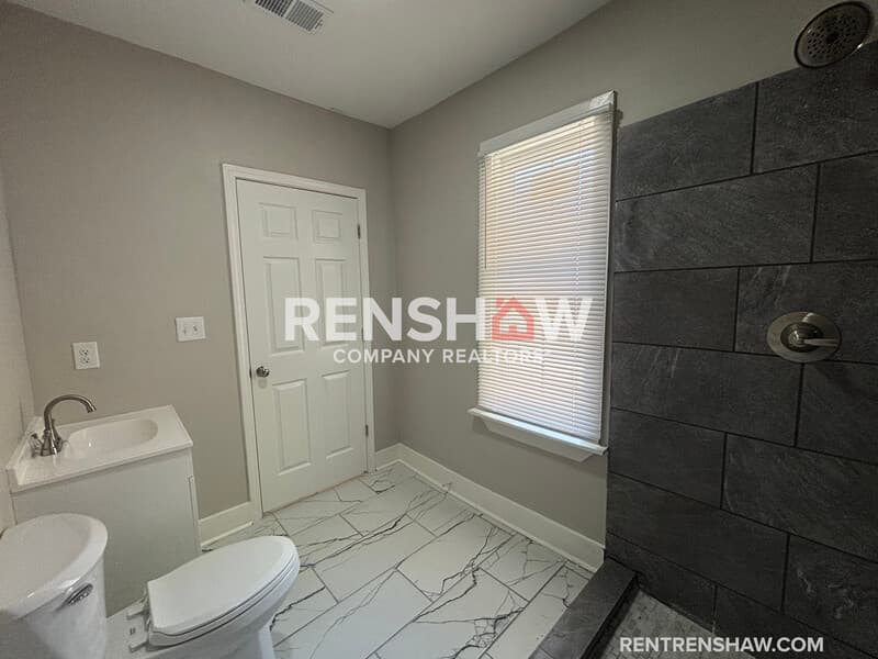 Memphis House: 1294 Snowden Ave