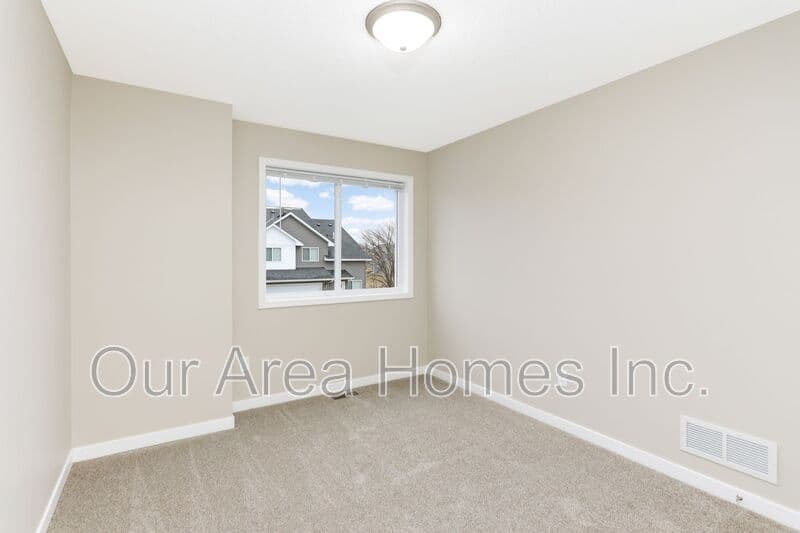 Otsego House: 6138 Manchester Ave NE
