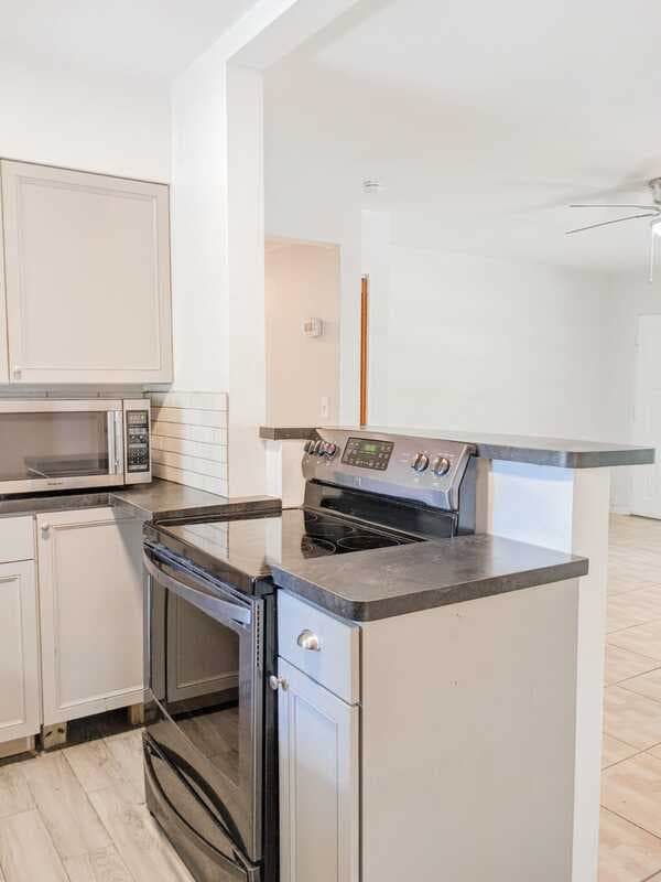 St. Petersburg House: 10520 54th Avenue North