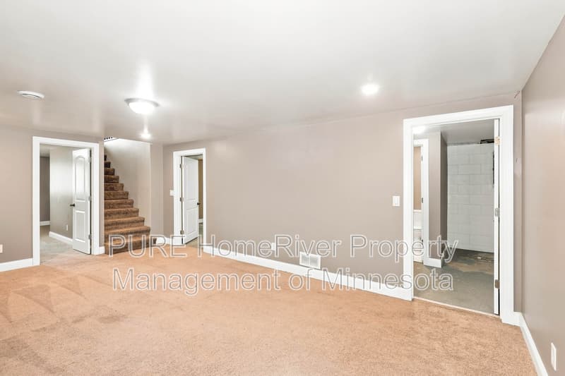 Fridley House: 580 Fairmont St NE