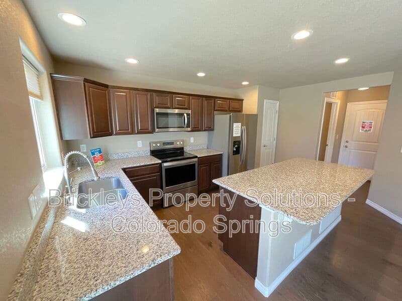Colorado Springs House: 6523 Lamine Dr