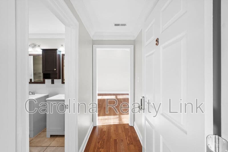 Charlotte House: Blythwood Lane