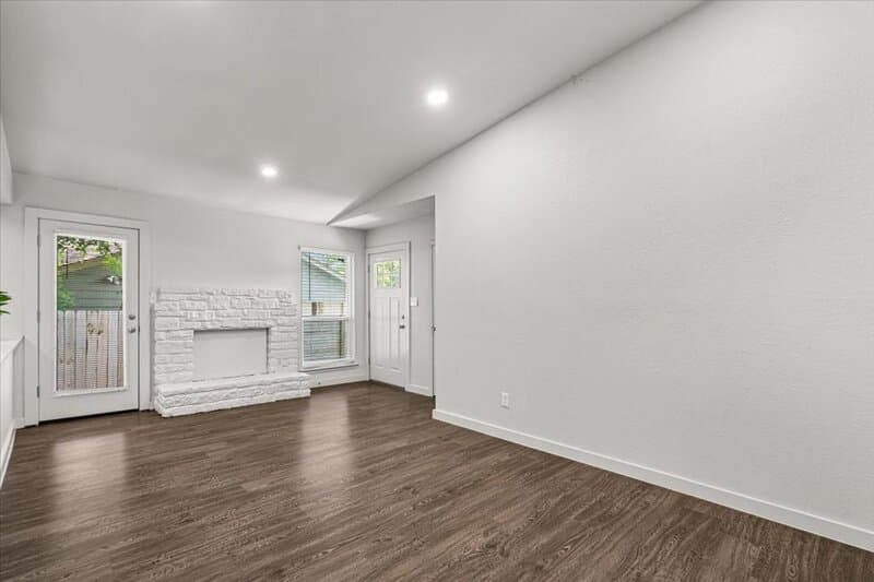 Austin Condo: 826 King Albert Street - B