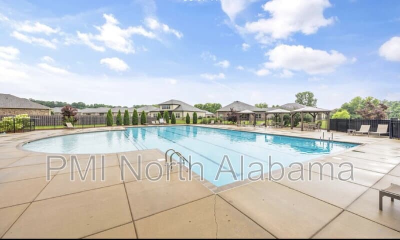 Harvest House: 122 Sunlit Grove Drive