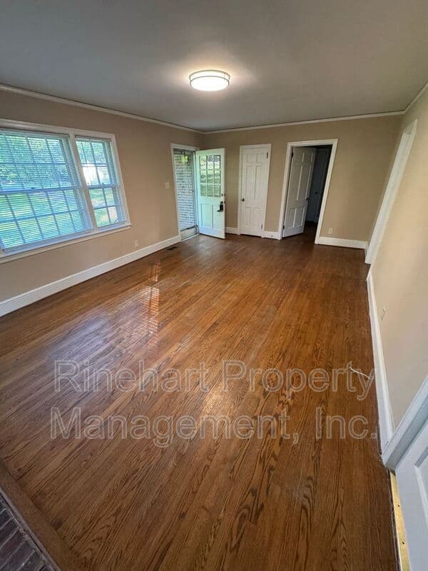 Rock Hill House: 3016 Hilton Road