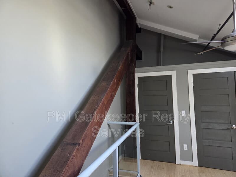 Cincinnati Condo: 1202 Main St