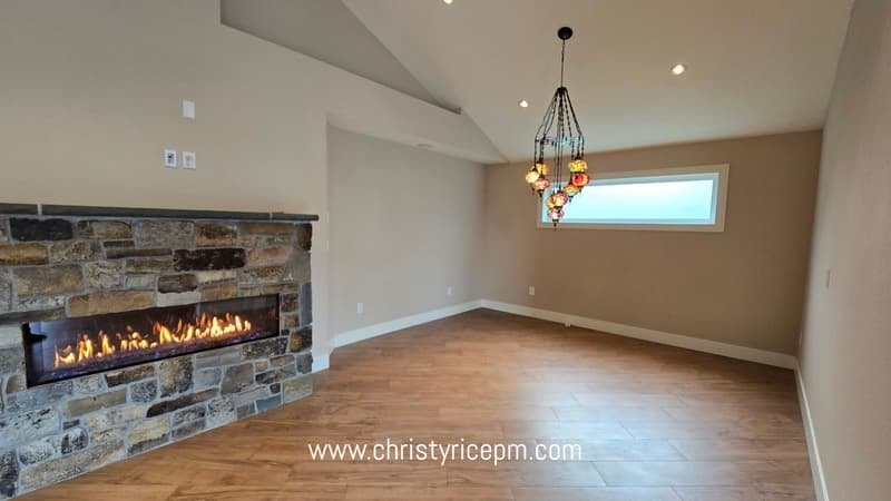 Kirkland House: 609 13th Ave W