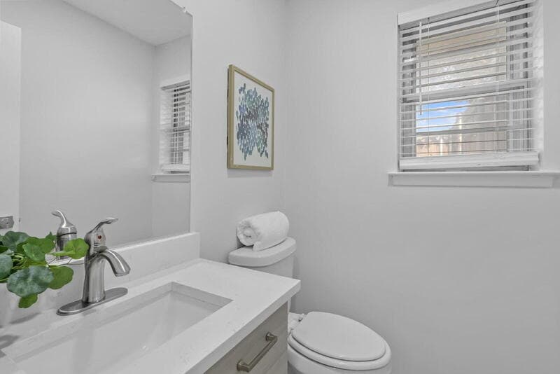 Dallas House: 3212 Altman Drive