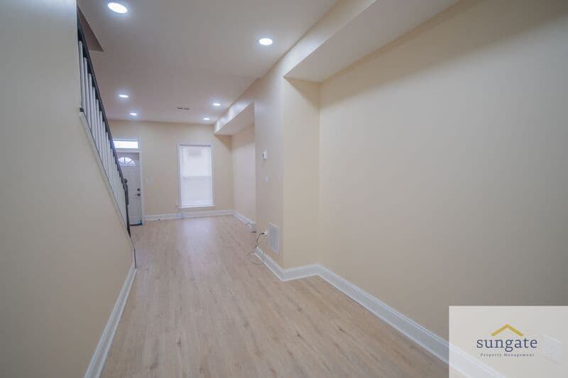 Baltimore Townhome: 3205 Esther Pl