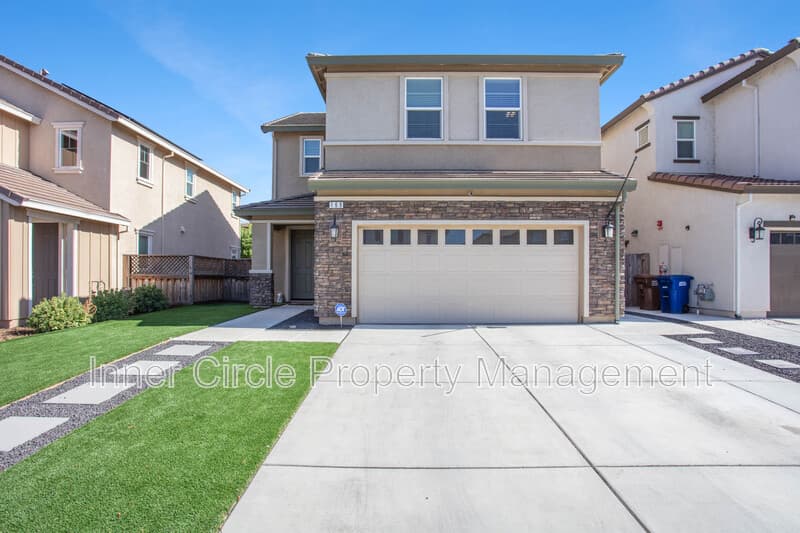Oakley House: 169 Leprino Circle