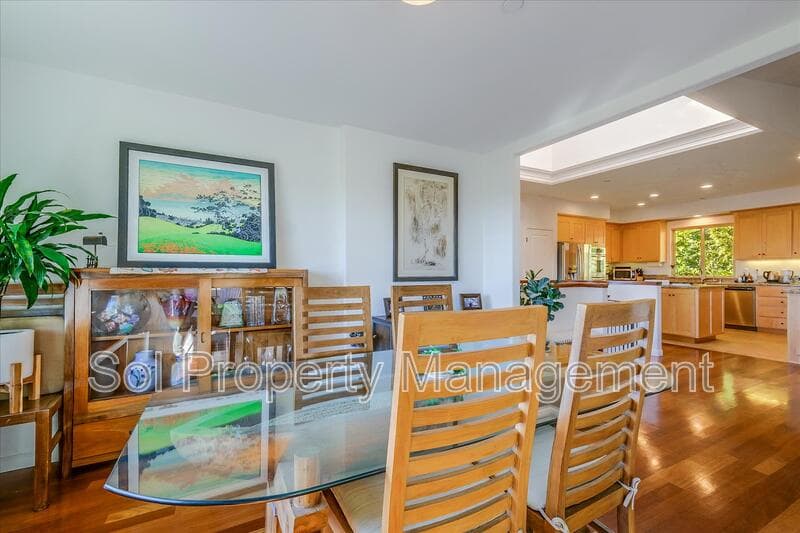 Santa Cruz House: 3370 Houts Drive