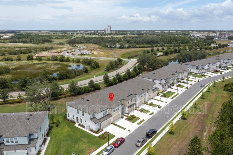 Davenport Townhome: 624 Benoi Drive