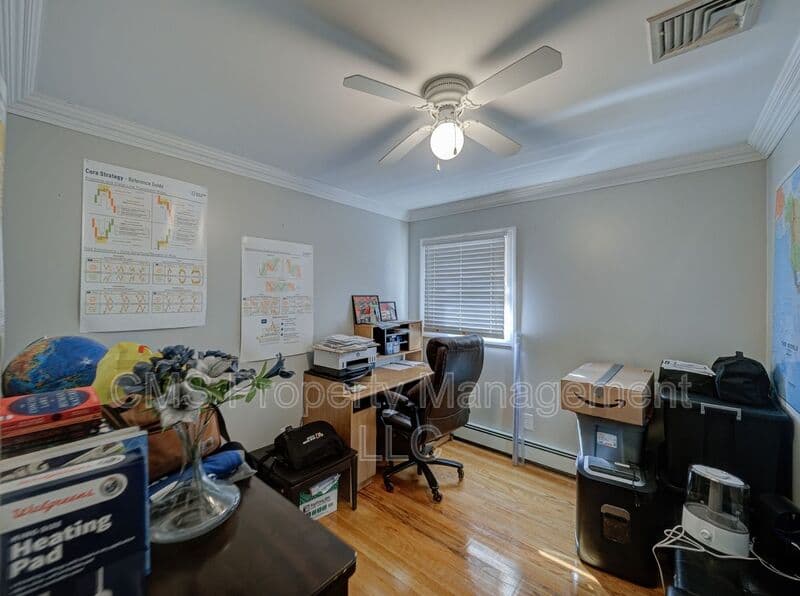 Bloomingdale House: 128 Reeve Ave