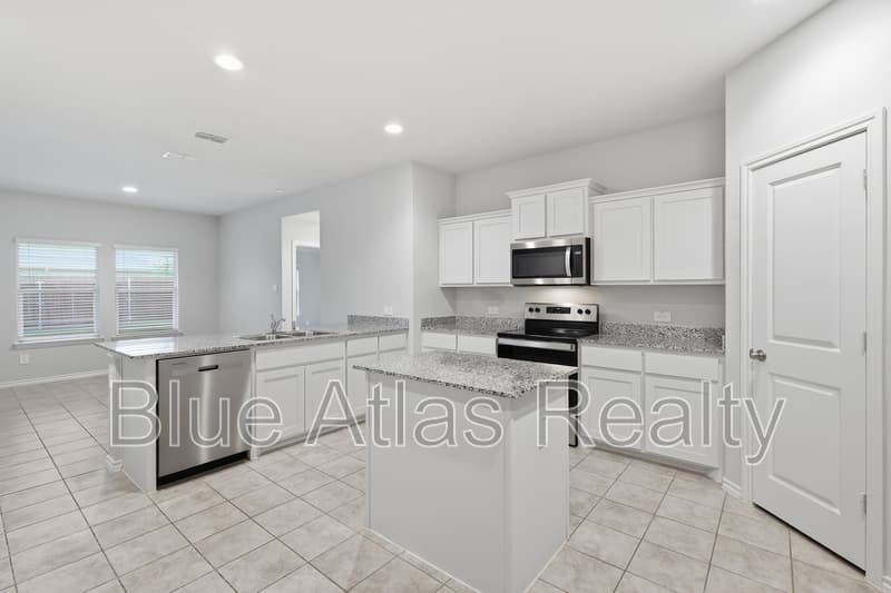 Fort Worth House: 401 Bent Oak Drive