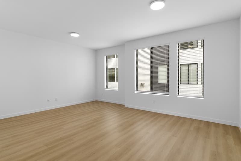 Lakewood Condo: Birds Mill 7535 Grange Street West