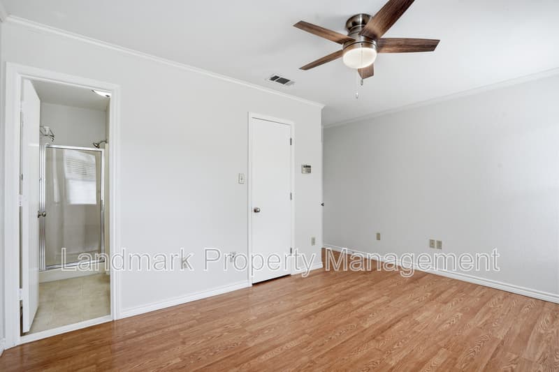 Mansfield House: 1122 Hidden Creek Drive