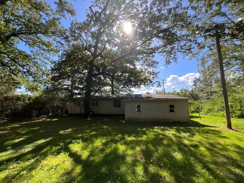 Jackson House: 2862 Oak Forest Drive
