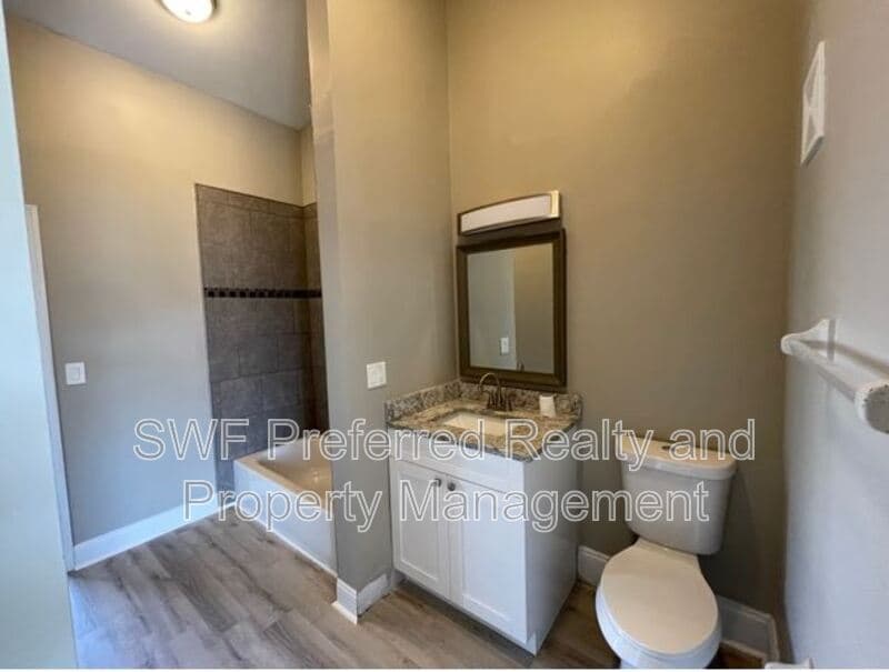 Cape Coral Townhome: 512 Southeast 43rd Street
