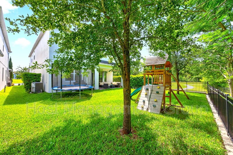 Orlando House: 8205 Bayliss Ct