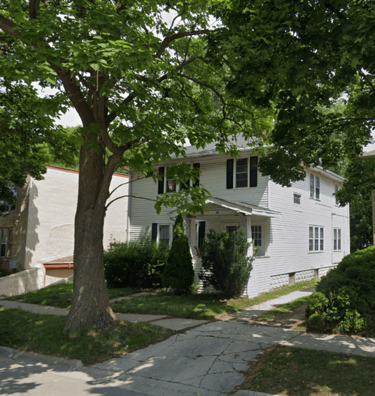 Green Bay Condo: 915 Stuart Street - Upper