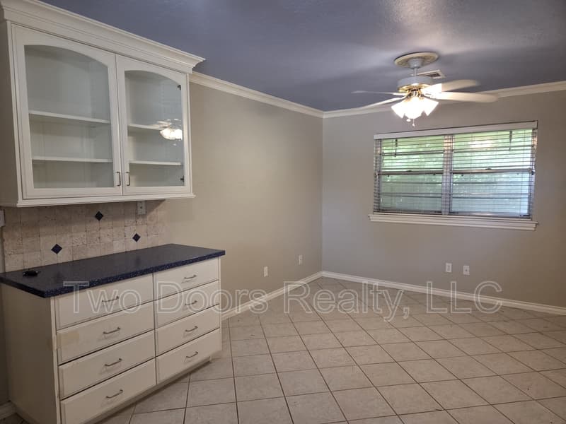 Midwest City House: 3225 N. Ridgewood Dr.