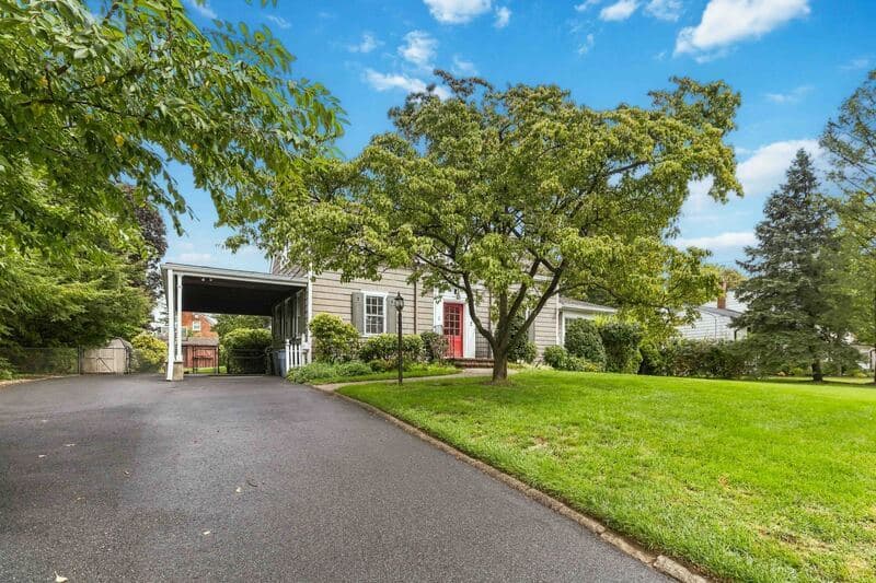 Florham Park House: 3 Crane Lane